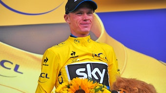 Chris Froome, Team Sky, yellow jersey, podium, Tour de France, stage 12, 2015, pic - Sirotti